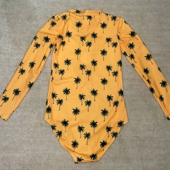 ZARA Girls UPF 50 Yellow BLK Swimsuit Bathing Suit SIZE 6/7 - Picture 2 of 5